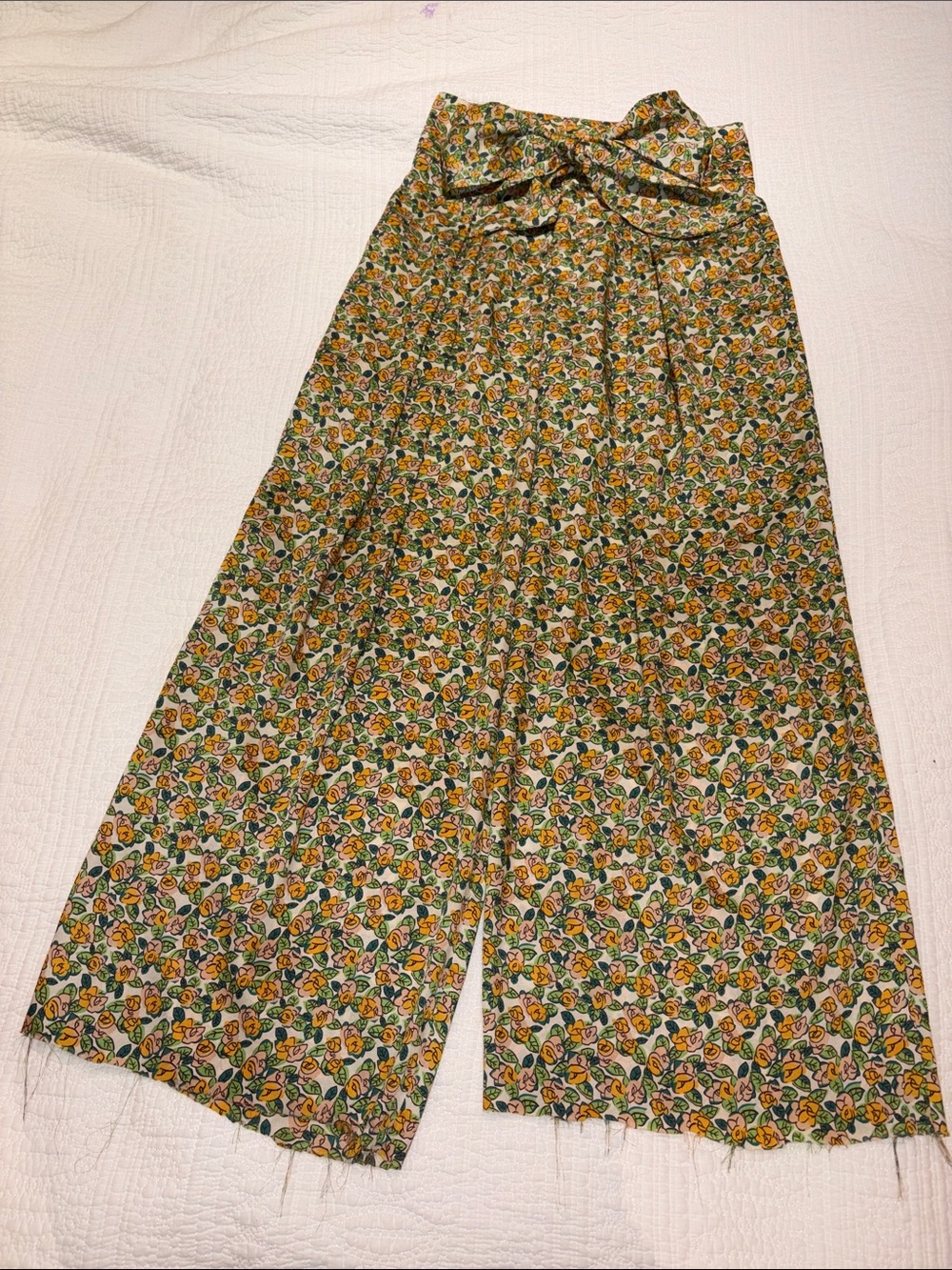 Zara Floral Wide-Leg Pants — Green & Yellow